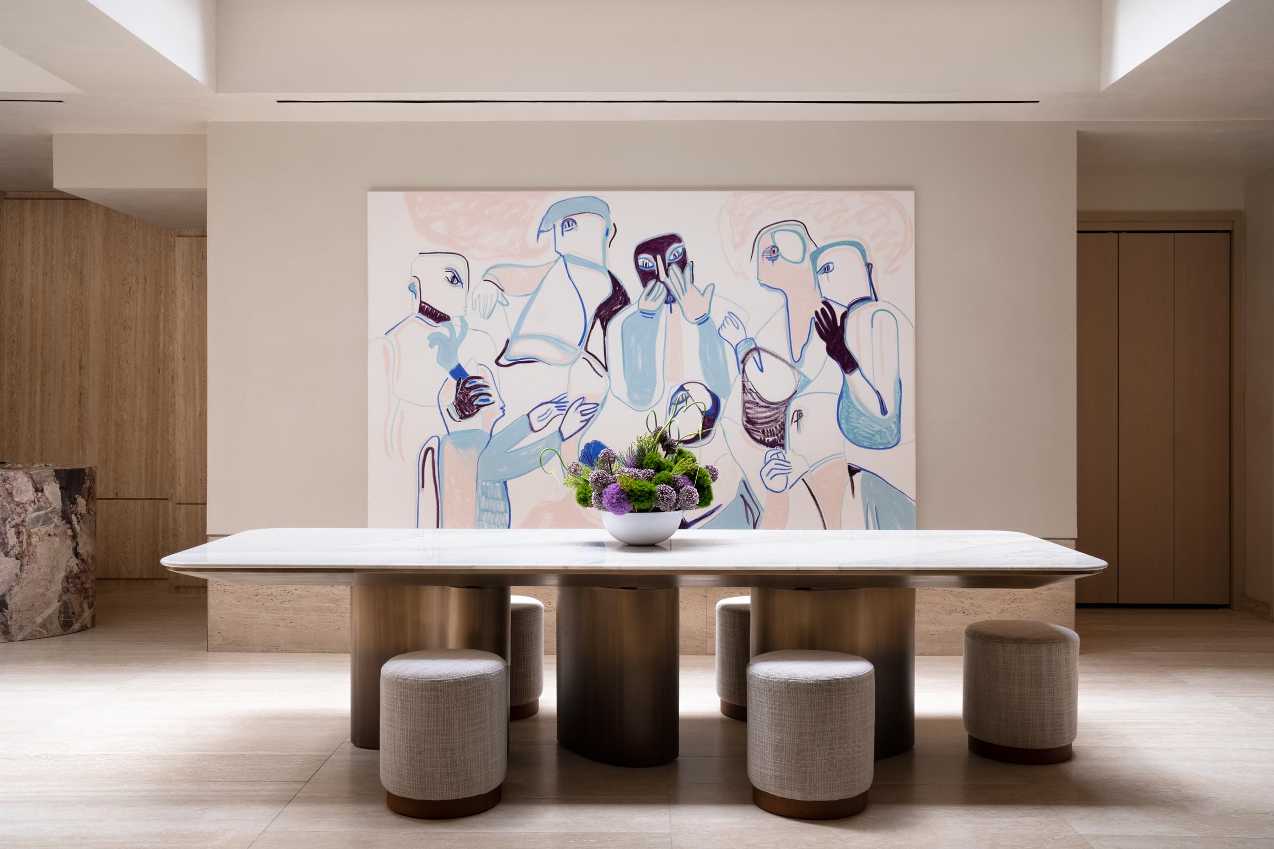 Biuro dizaino tendencijos 2026 m.: sukurkite darbo vietą, kuri patiks darbuotojams